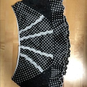 Black and white miniskirt lingerie Lg
